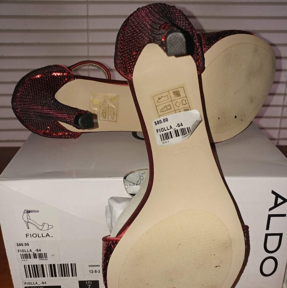 Shoes - Picture 3 of 8